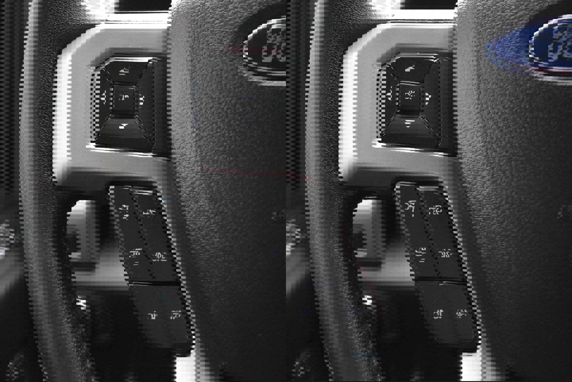 Certified 2019 Ford F250 Lariat w/ Lariat Ultimate Package image 18