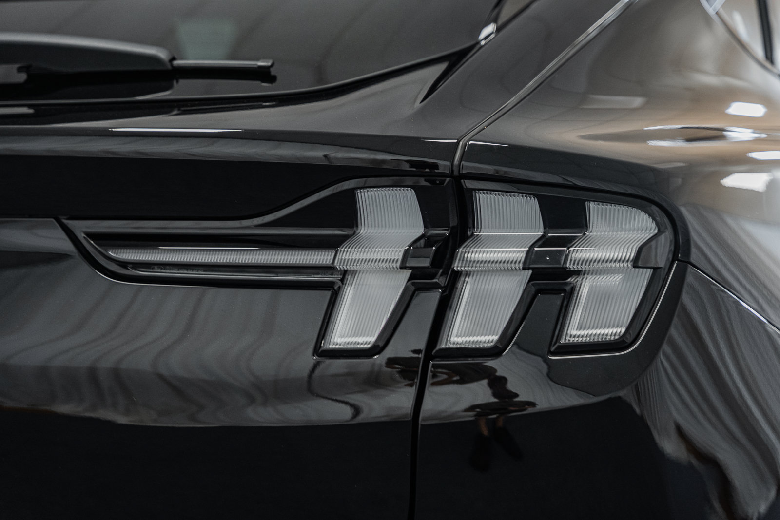 Certified 2025 Ford Mustang Mach-E GT AWD/4WD image 7