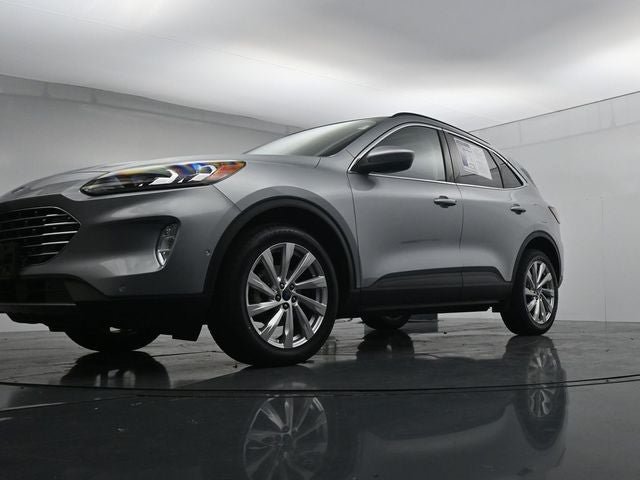 Certified 2022 Ford Escape Titanium w/ Titanium Elite Package AWD/4WD image 30