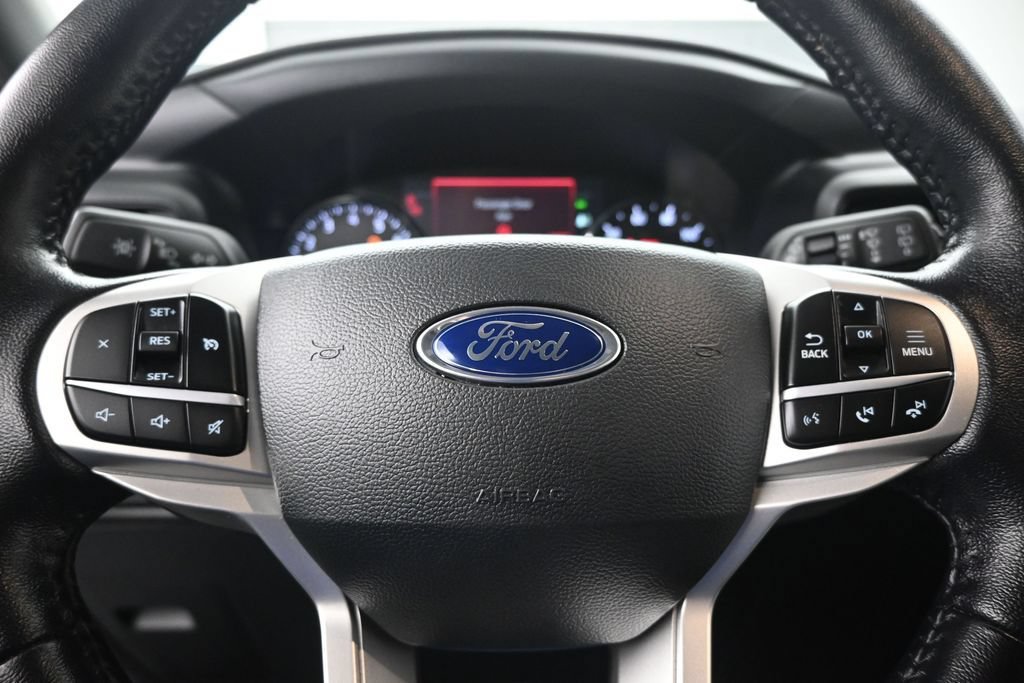 Certified 2022 Ford Explorer XLT RWD image 12