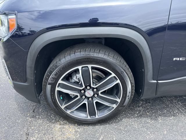 Used 2022 GMC Acadia SLT w/ Technology Package AWD/4WD image 4