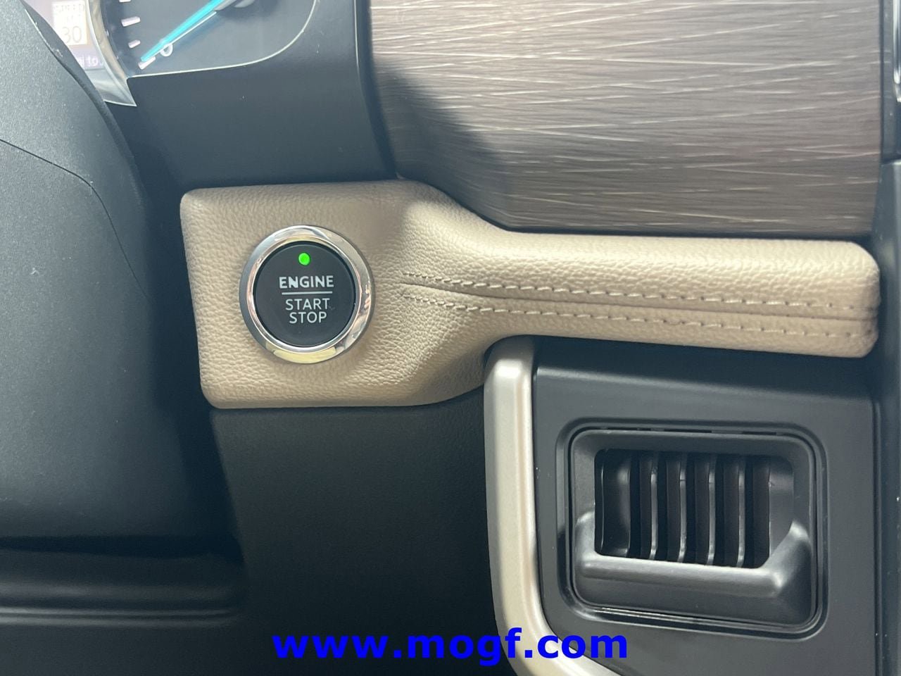 Certified 2024 Ford Expedition Max Limited AWD/4WD image 9