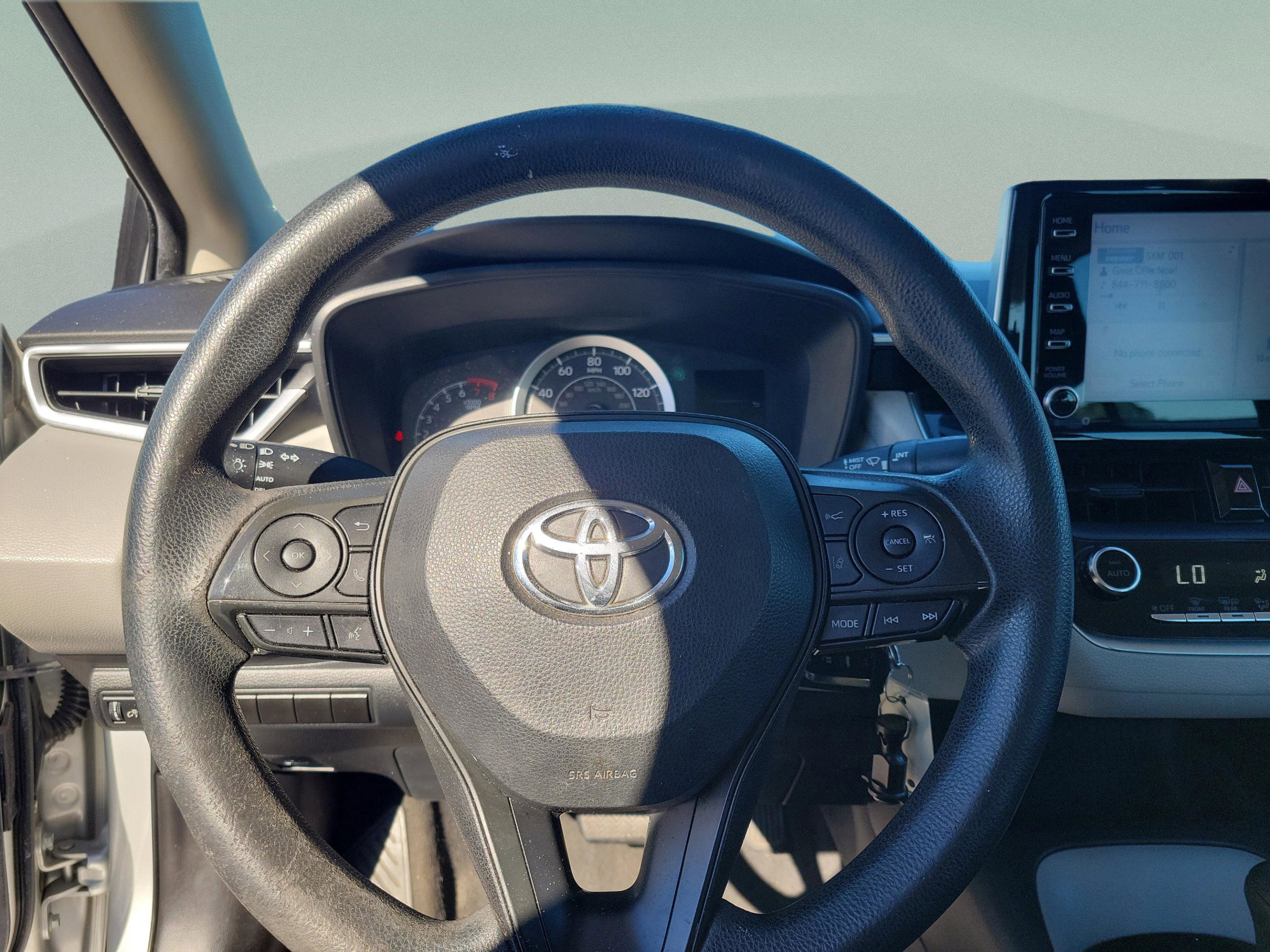 Used 2021 Toyota Corolla LE image 28