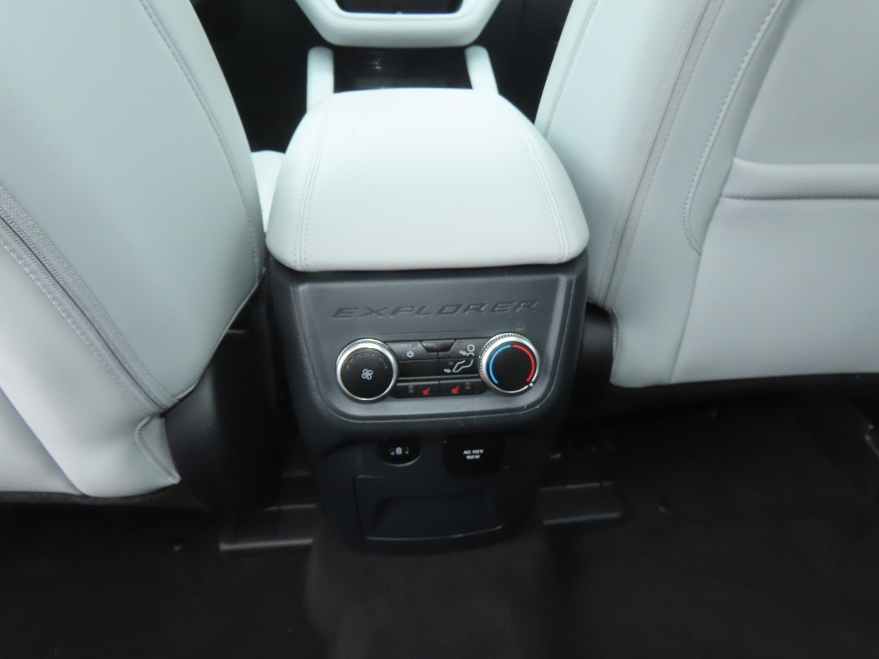 Certified 2025 Ford Explorer Platinum w/ Ultimate Package RWD image 21