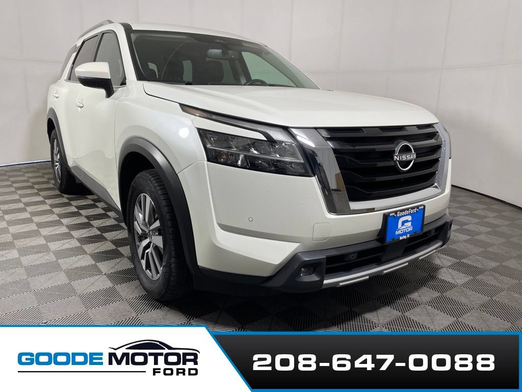 Used 2022 Nissan Pathfinder SL w/ Cargo Package AWD/4WD image 2