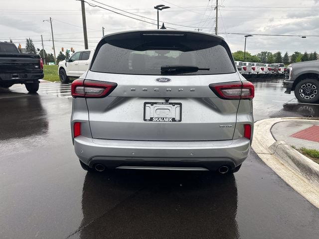 Certified 2023 Ford Escape ST-Line w/ Tech Pack #1 AWD/4WD image 4