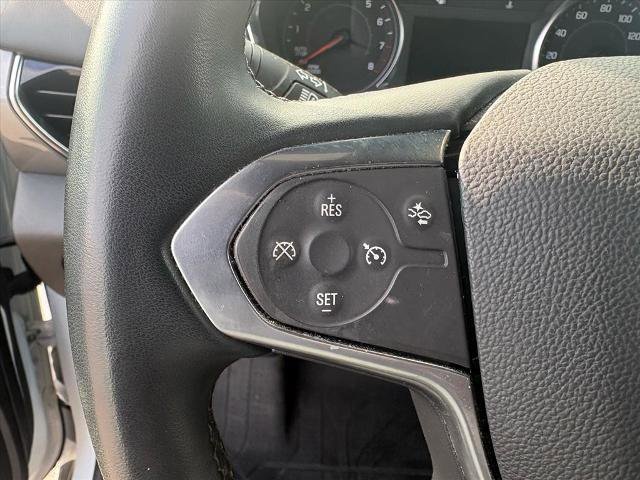 Used 2023 Chevrolet Traverse LT image 9