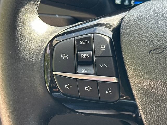 Certified 2025 Ford Escape Platinum AWD/4WD image 29