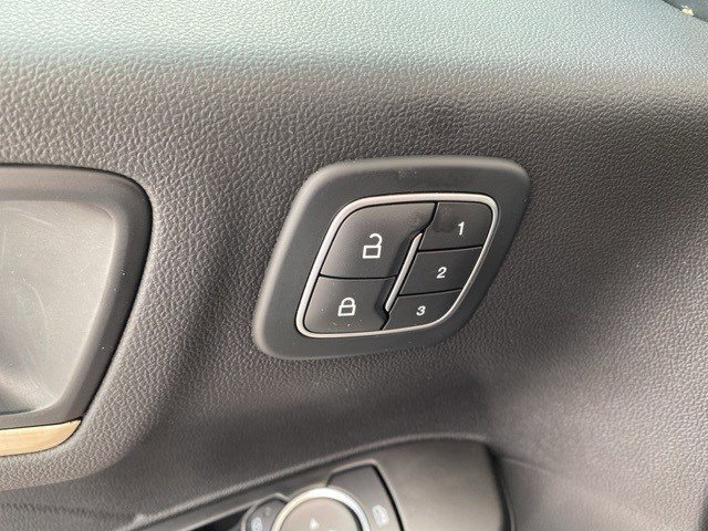 Certified 2022 Ford Escape Titanium w/ Titanium Elite Package image 11