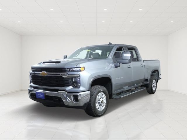 Used 2024 Chevrolet Silverado 2500 LT AWD/4WD image 2