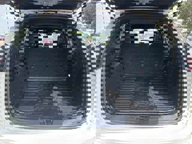 Certified 2024 Ford Edge ST-Line image 18