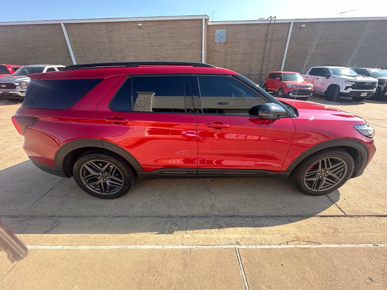 Certified 2025 Ford Explorer ST w/ Sun And Sound Package AWD/4WD image 15