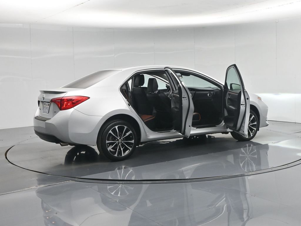 Used 2017 Toyota Corolla SE w/ Carpet Mat Package (TMS) FWD image 35