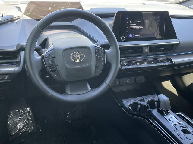 Used 2024 Toyota Prius XLE FWD image 6