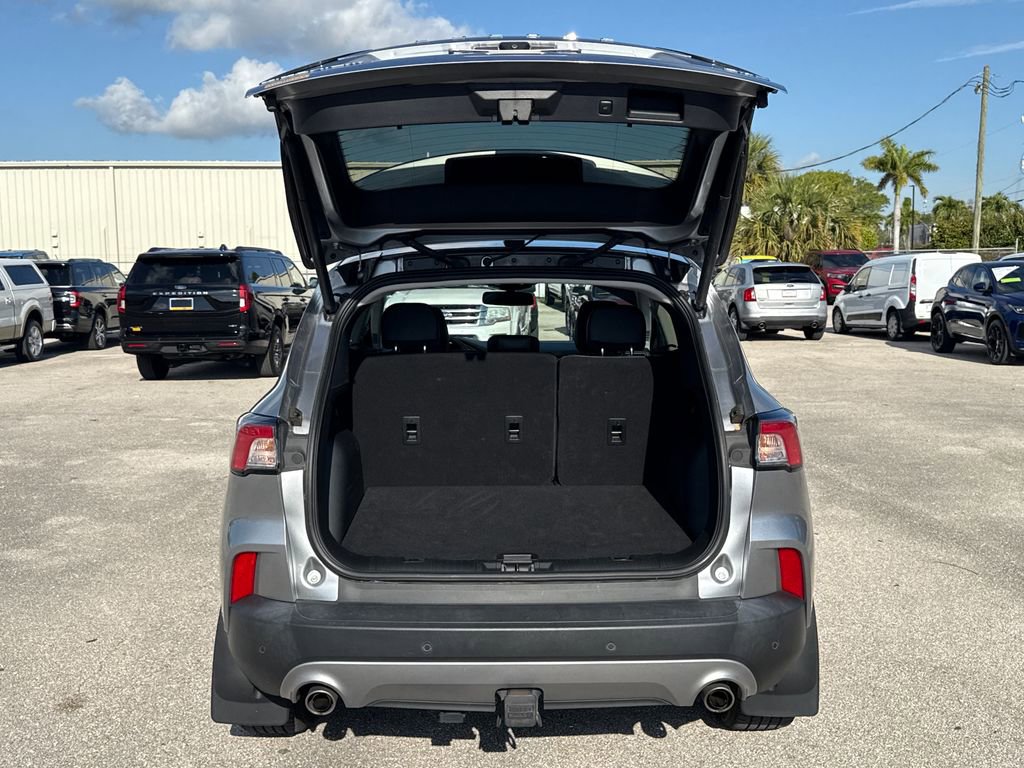 Certified 2021 Ford Escape Titanium w/ Titanium Elite Package AWD/4WD image 30