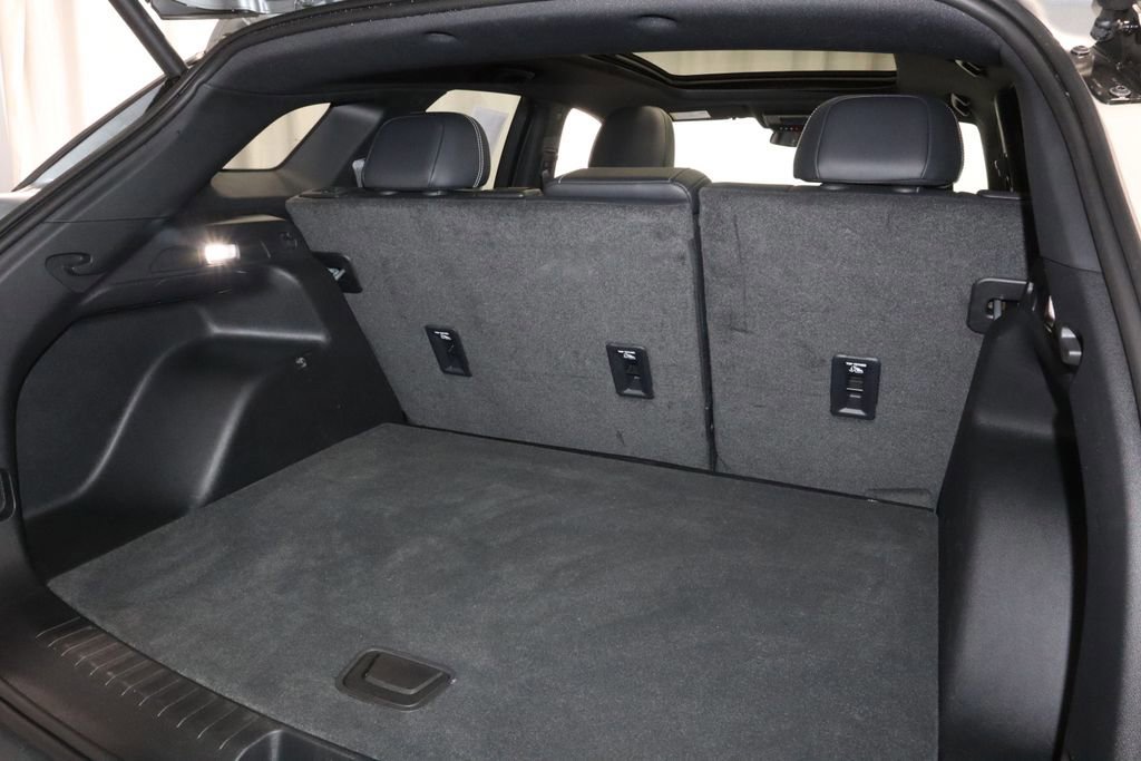 Used 2024 Chevrolet Blazer EV LT image 16