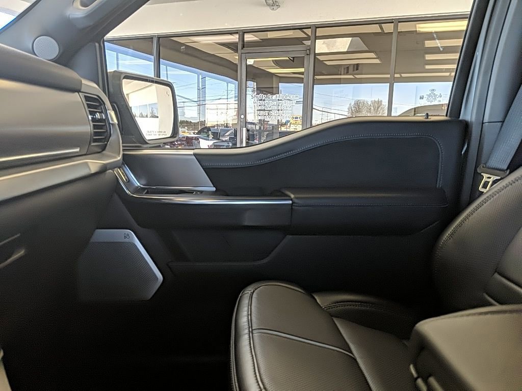 Certified 2025 Ford F150 Platinum w/ Equipment Group 702A High image 29