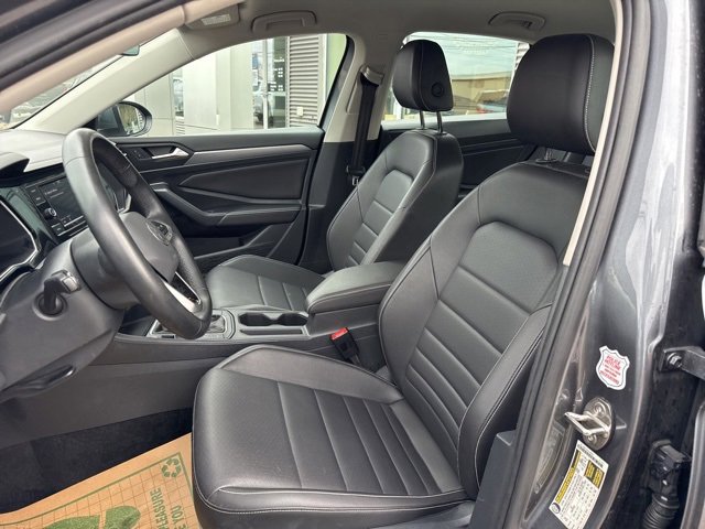 Used 2024 Volkswagen Jetta SE image 17