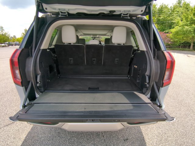 Certified 2025 Ford Expedition Platinum w/ Driver's Package AWD/4WD image 34