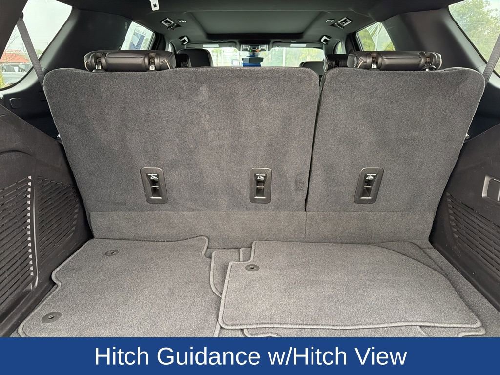 Used 2021 Chevrolet Tahoe Premier w/ Premium Package image 11