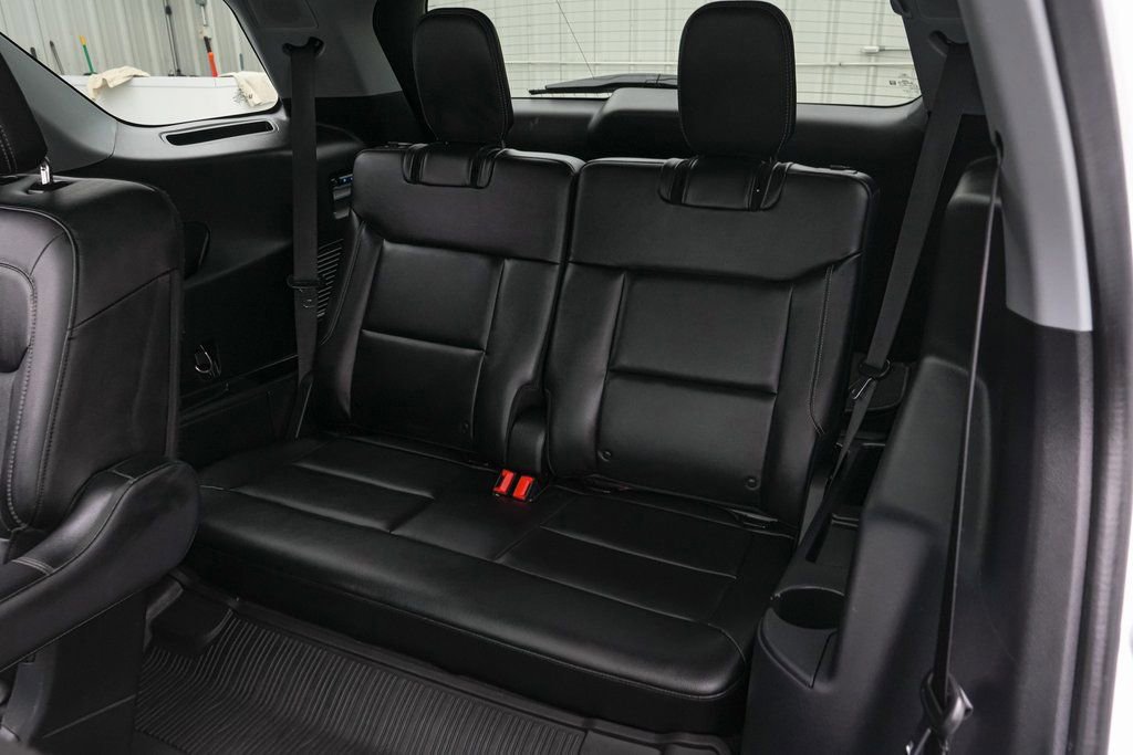 Certified 2023 Ford Explorer Limited w/ Hybrid Equipment Group 310A image 20