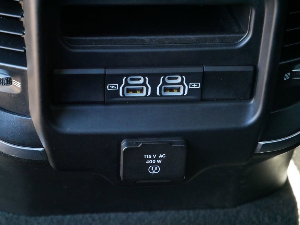 Used 2023 RAM 1500 Laramie AWD/4WD image 14