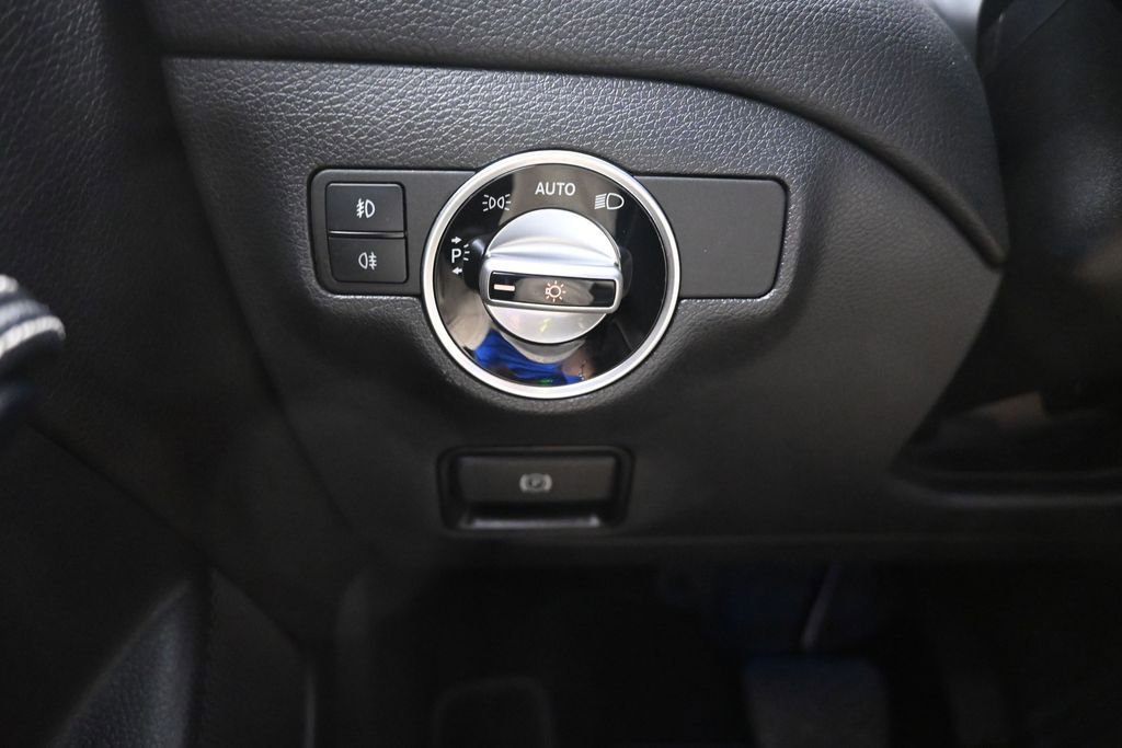 Used 2020 Mercedes-Benz GLA 250 4MATIC image 18