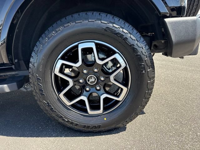Certified 2024 Ford Bronco Outer Banks AWD/4WD image 9