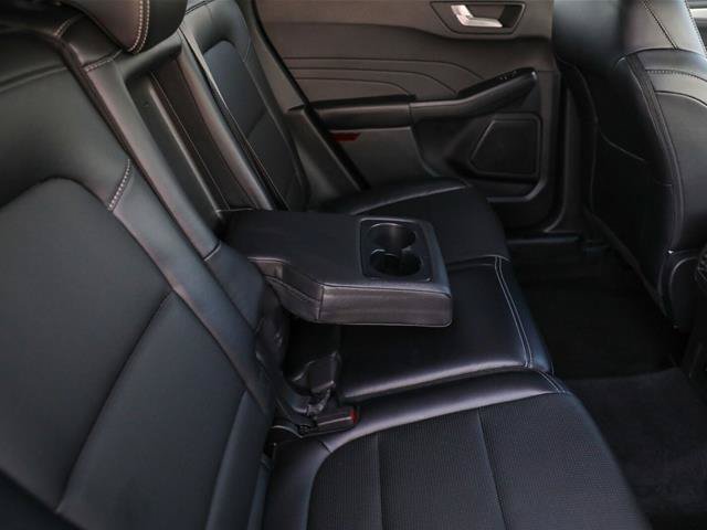 Certified 2025 Ford Escape Platinum AWD/4WD image 33