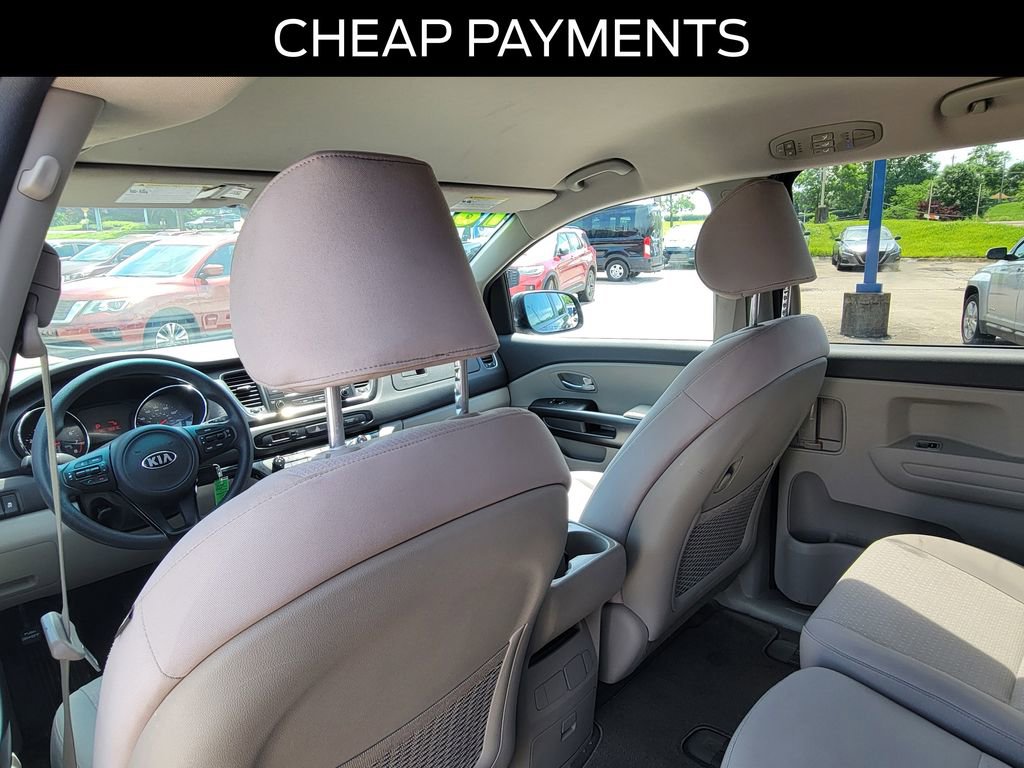 Used 2018 Kia Sedona LX FWD image 12