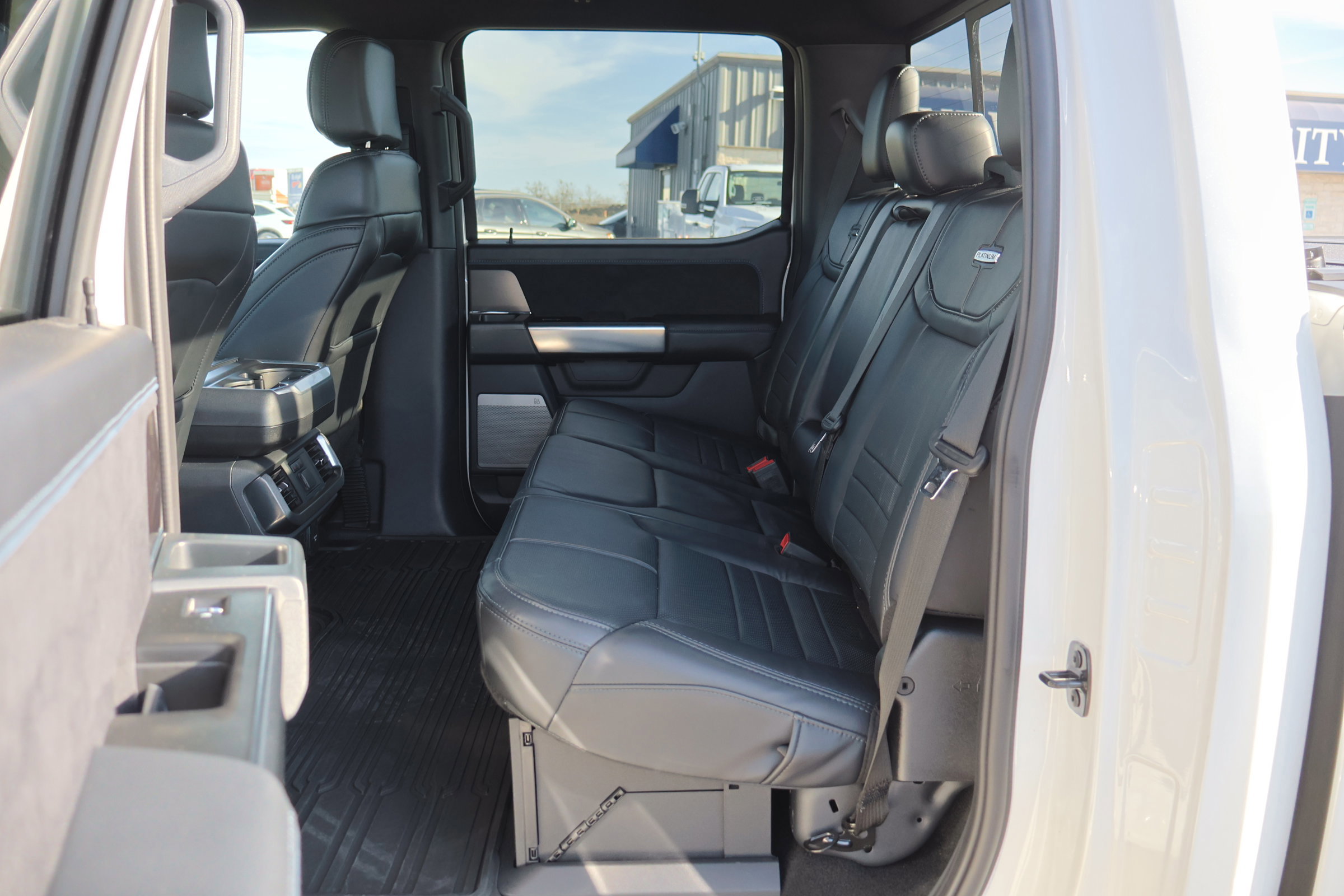 Certified 2025 Ford F150 Platinum w/ FX4 Off-Road Package image 28