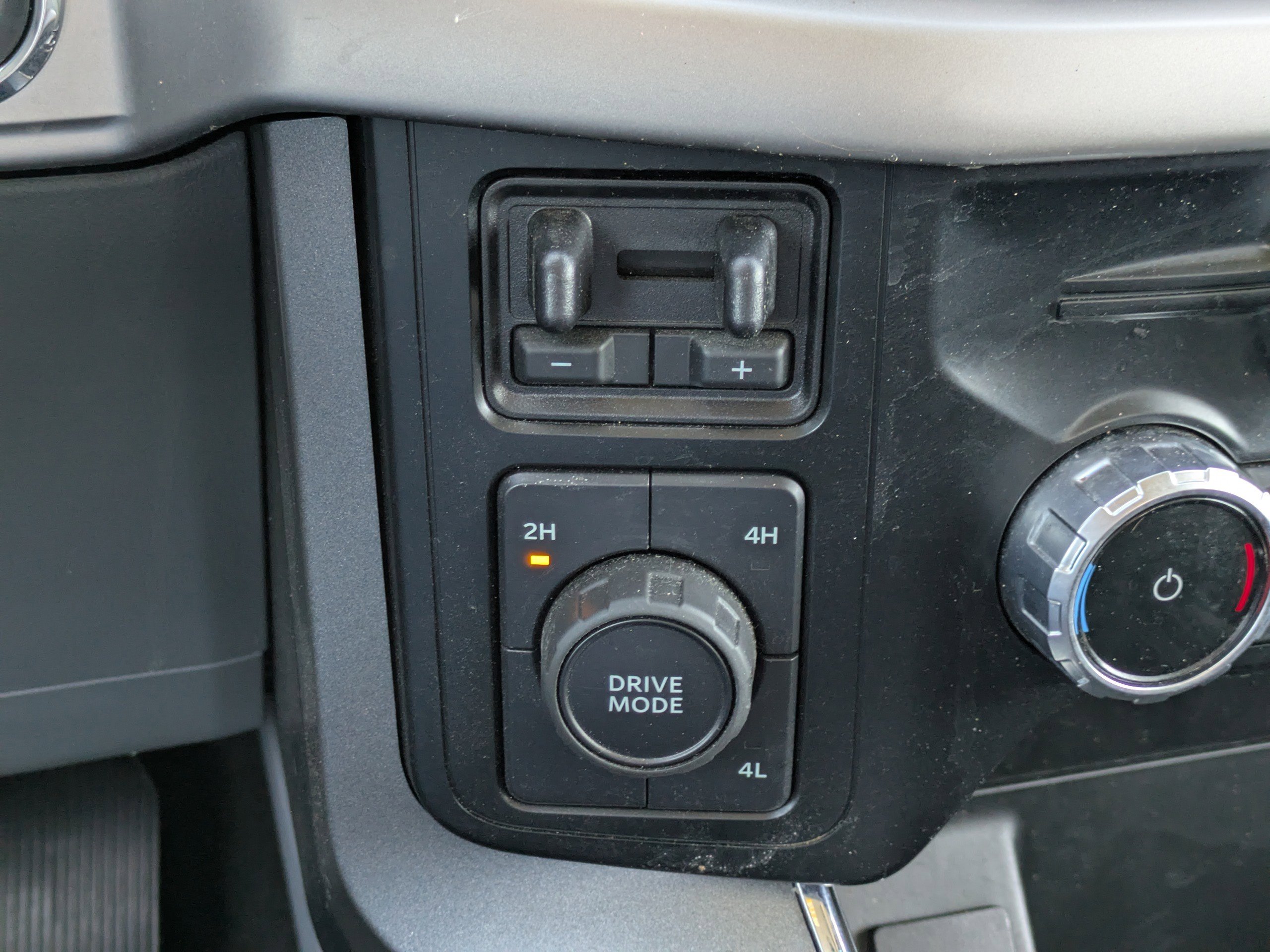 Certified 2023 Ford F150 XLT w/ Equipment Group 302A High image 28