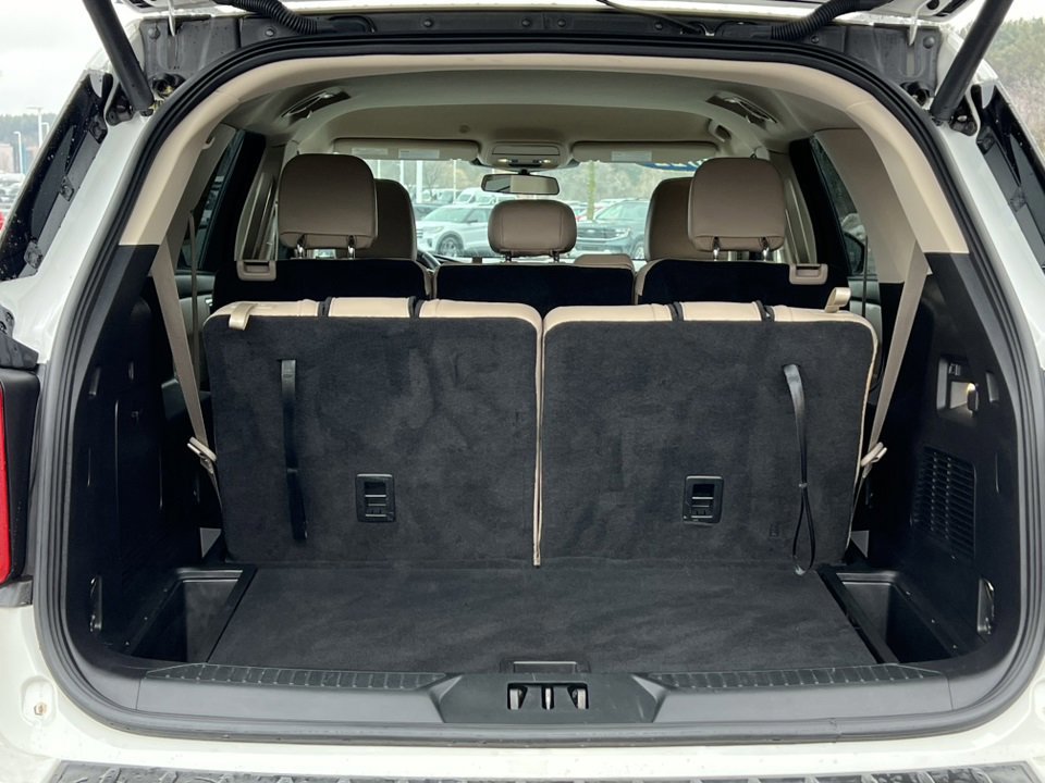 Certified 2022 Ford Explorer XLT w/ Equipment Group 202A image 41