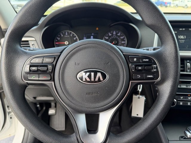 Used 2018 Kia Optima LX w/ 17" Alloy Wheels Package image 13