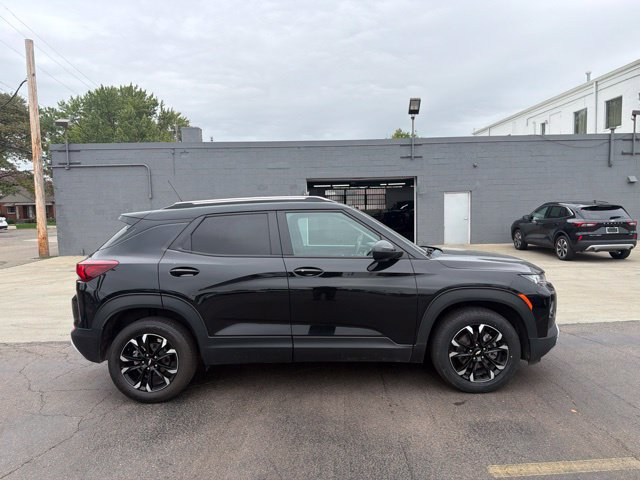 Used 2023 Chevrolet TrailBlazer LT w/ Convenience Package FWD image 7