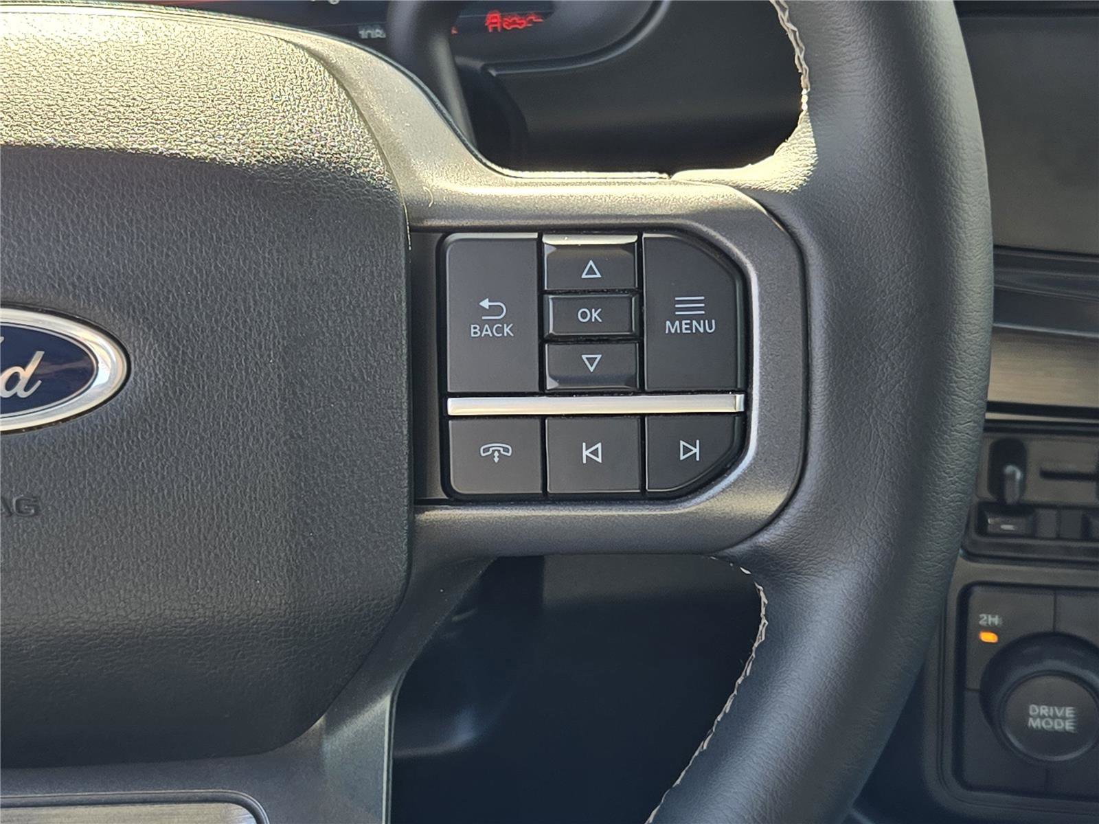 Certified 2026 Ford F350 Lariat AWD/4WD image 29