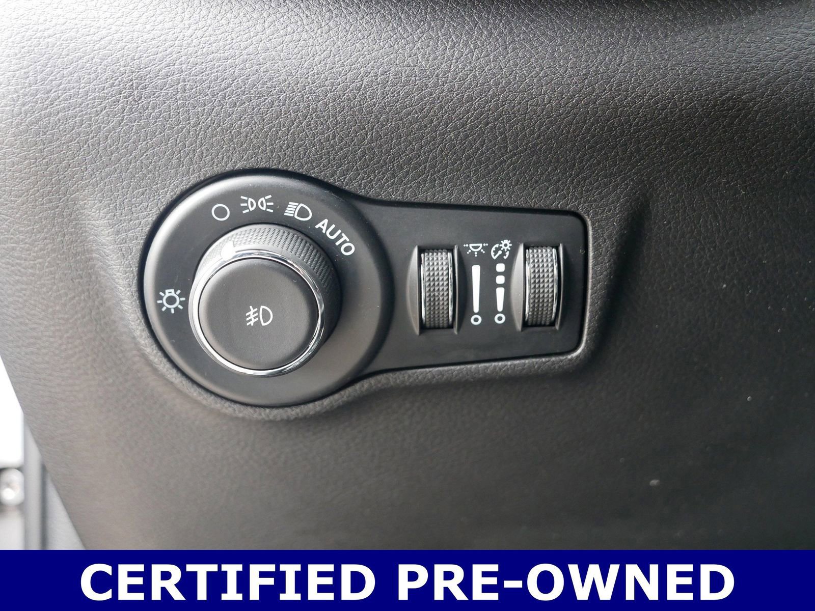 Used 2024 Jeep Compass Trailhawk image 14