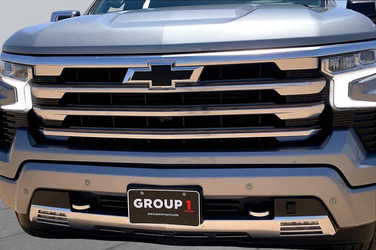 Used 2024 Chevrolet Silverado 1500 High Country w/ High Country Premium Package AWD/4WD image 30