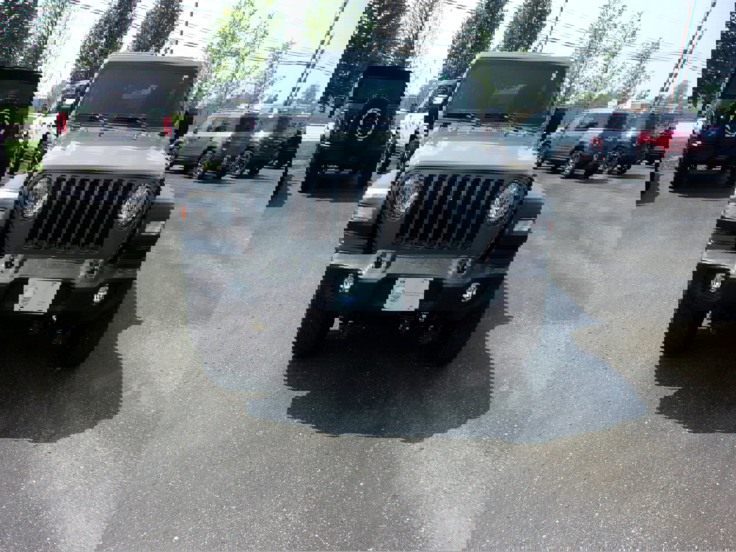 Used 2022 Jeep Wrangler Sport image 8