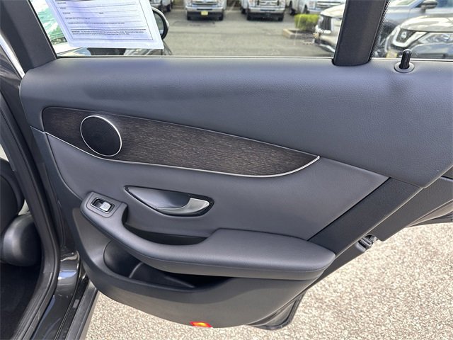 Used 2020 Mercedes-Benz GLC 300 4MATIC image 41