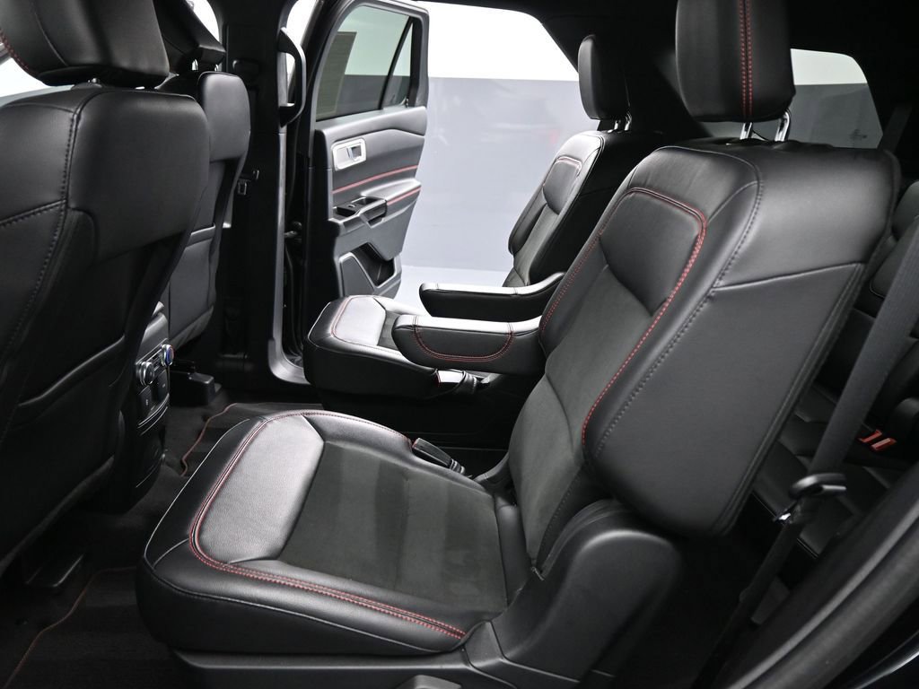 Certified 2022 Ford Explorer ST-Line w/ Class IV Trailer Tow Package image 20