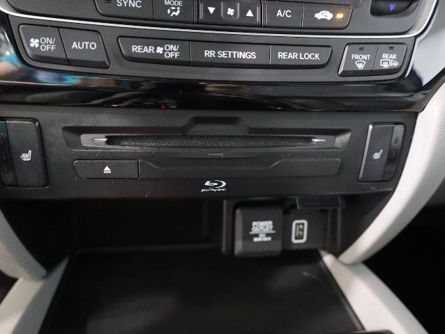 Used 2020 Honda Pilot Touring image 18