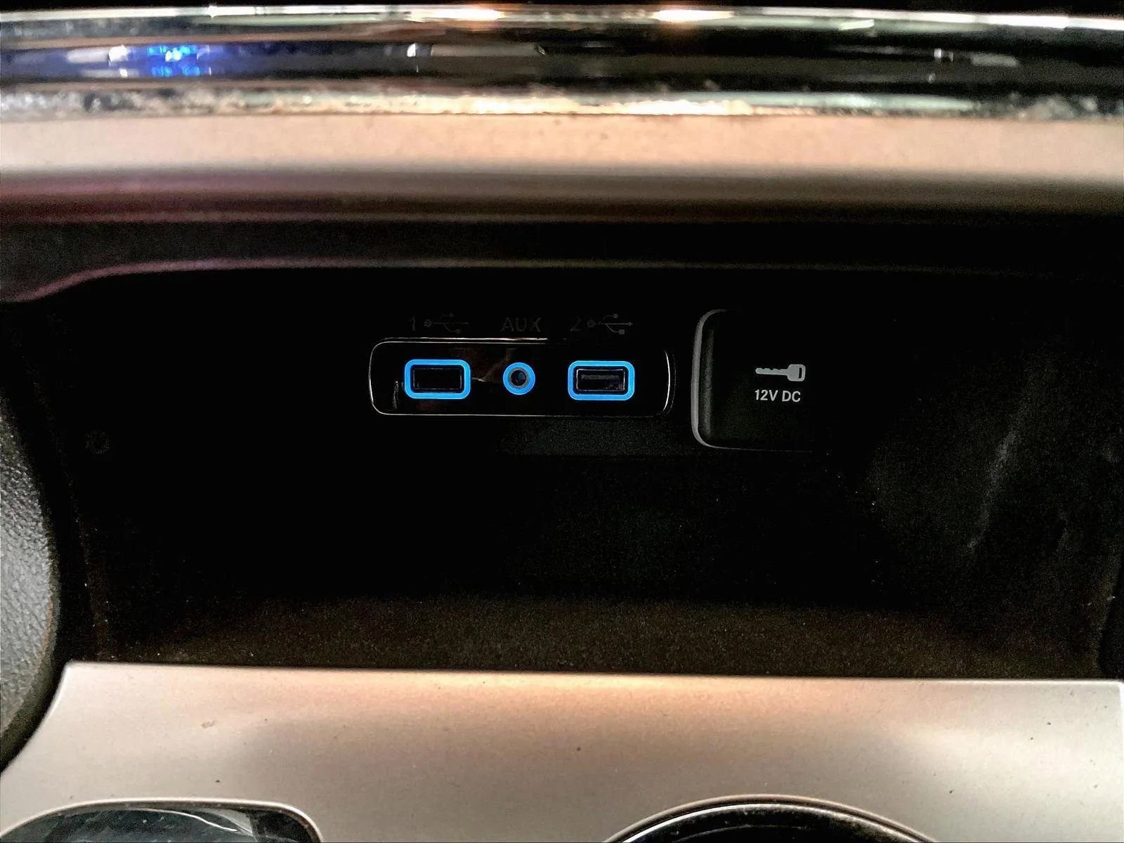 Used 2019 Jeep Grand Cherokee Overland AWD/4WD image 31