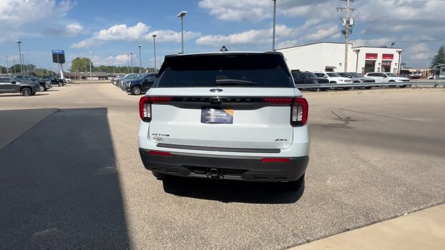 Certified 2026 Ford Explorer Active AWD/4WD image 8
