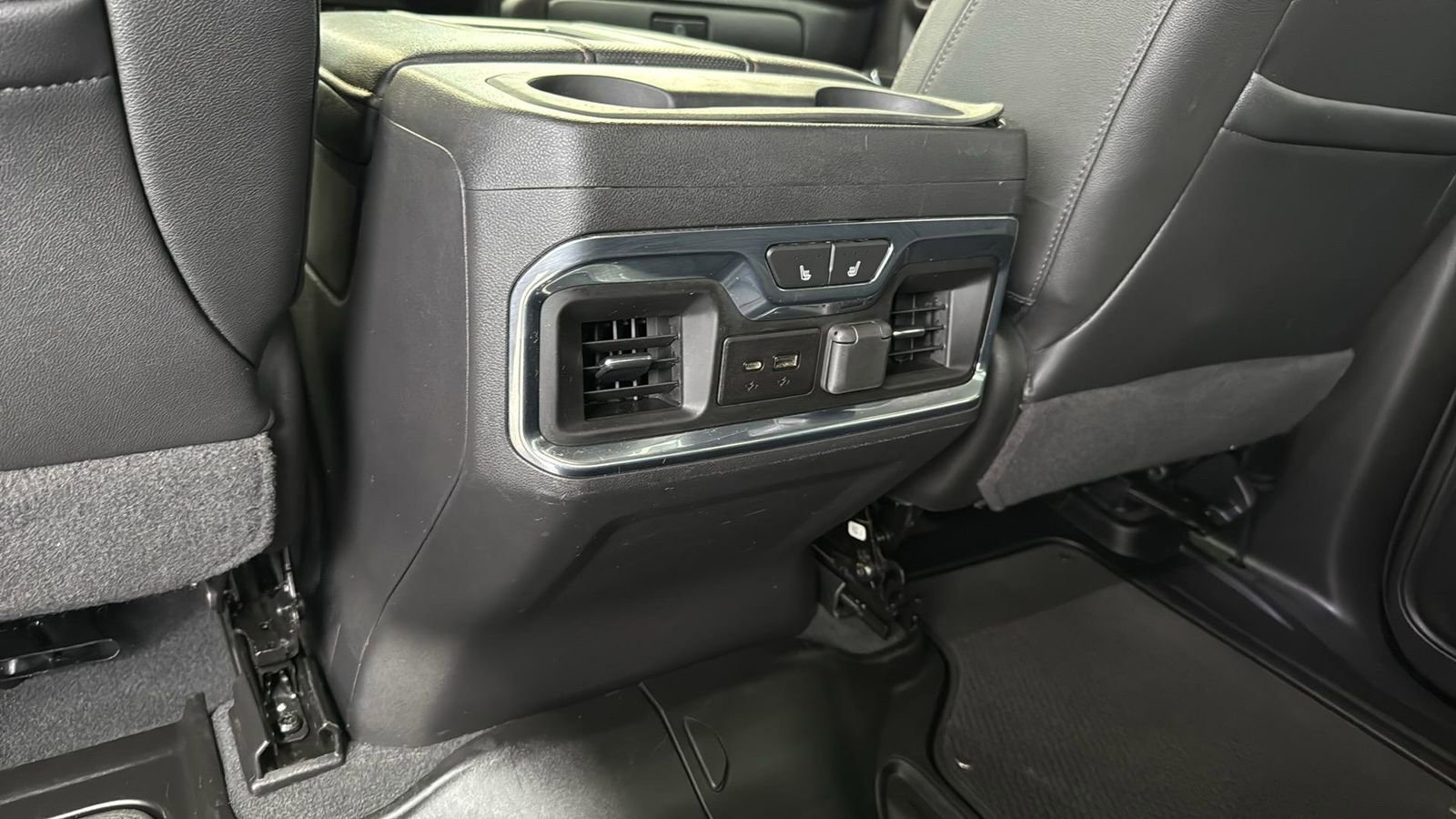 Used 2021 GMC Sierra 1500 AT4 w/ AT4 Preferred Package image 28