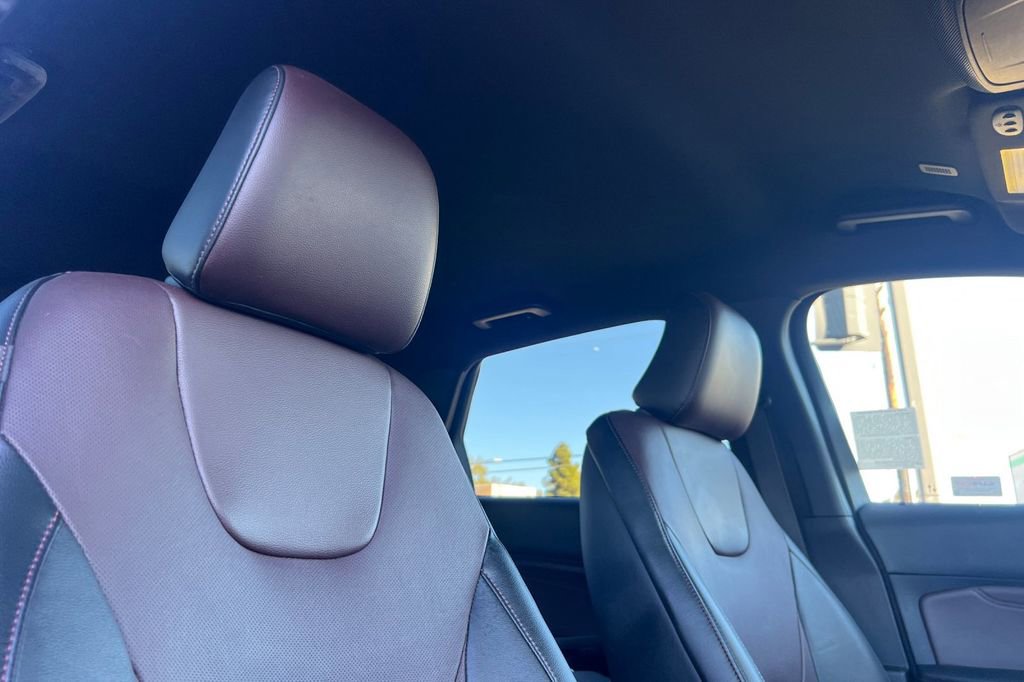 Certified 2022 Ford Edge Titanium w/ Equipment Group 301A image 19