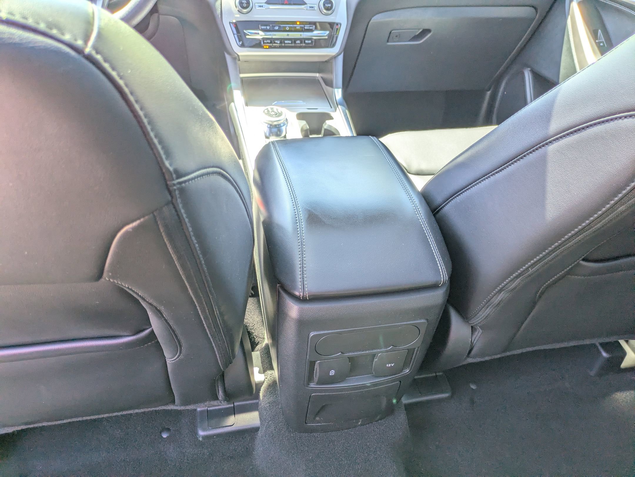 Certified 2024 Ford Explorer XLT w/ Equipment Group 202A AWD/4WD image 33