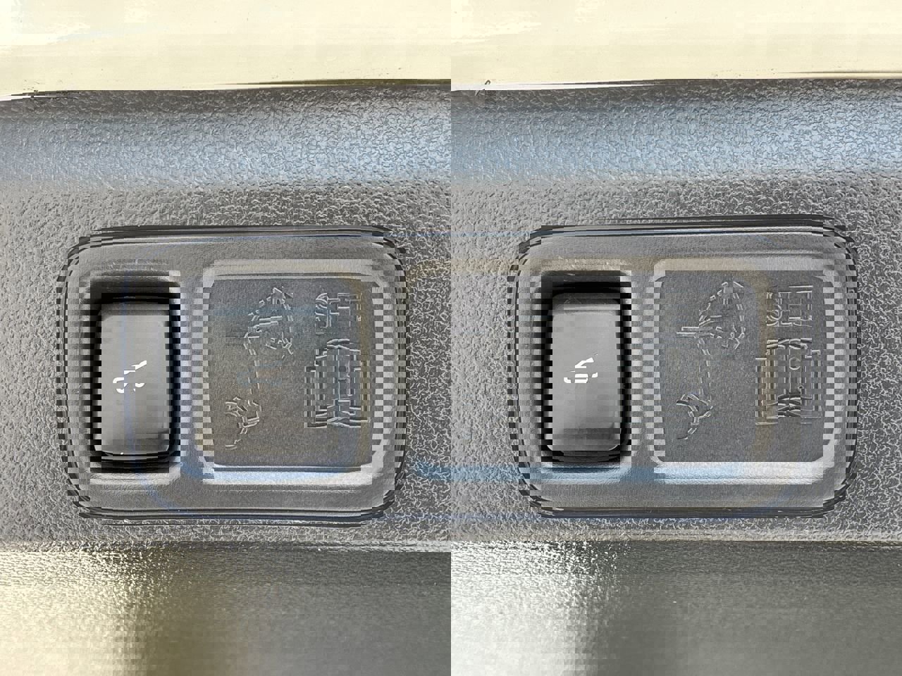 Certified 2024 Ford Expedition XLT image 9