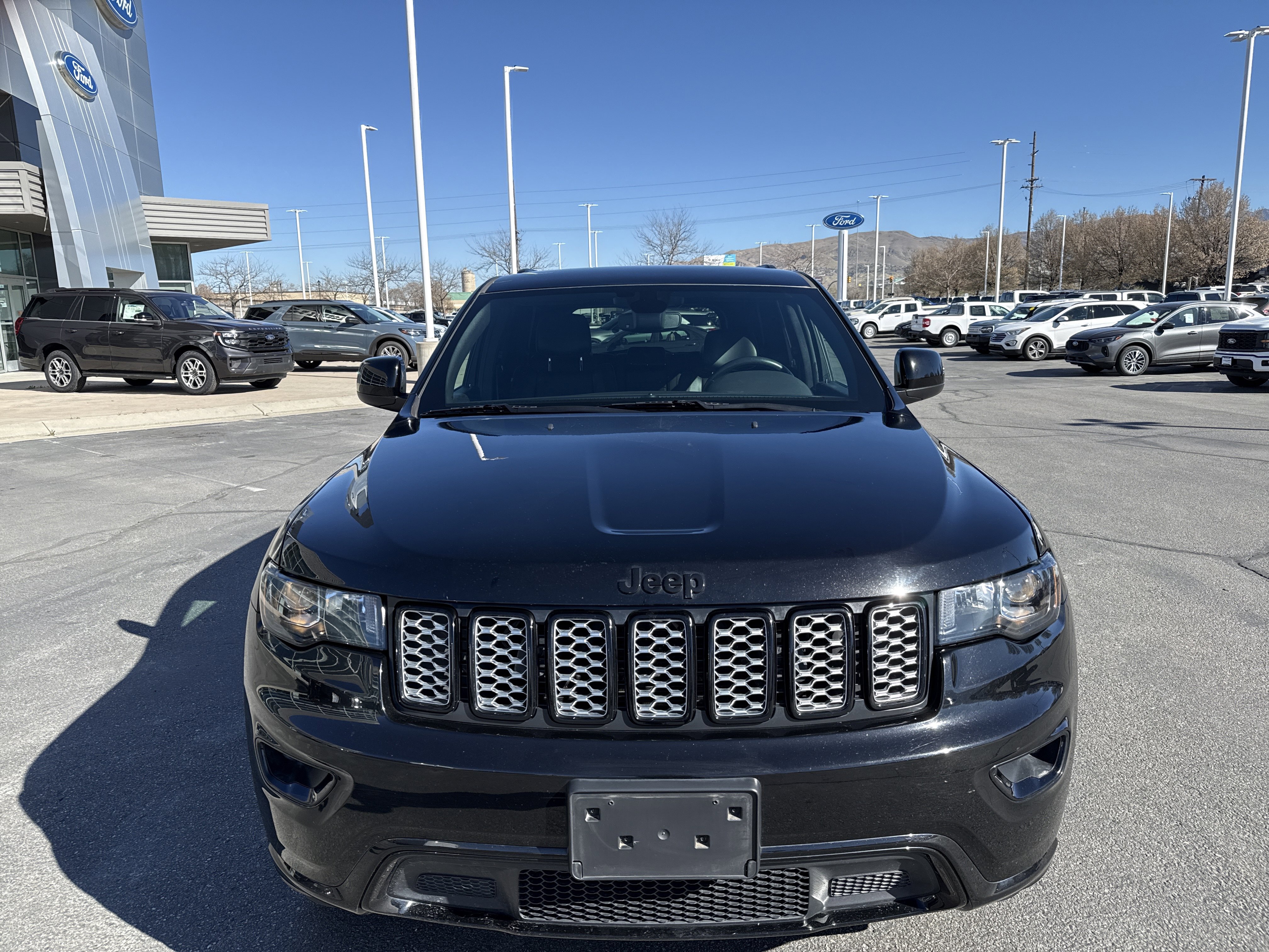 Used 2019 Jeep Grand Cherokee Altitude image 8