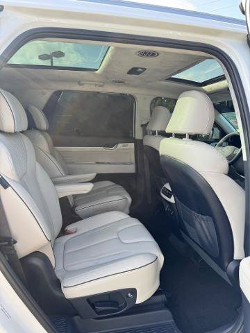 Used 2025 Hyundai Palisade Calligraphy FWD image 14